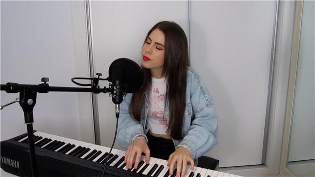 Clases de piano, teoría musical, pruebas de acceso y canto