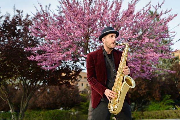 Clases saxofón, clarinete y música: amenas, creativas y progresivas. adaptadas a tus necesidades. en madrid, on line, en local propio, a domicilio (c)