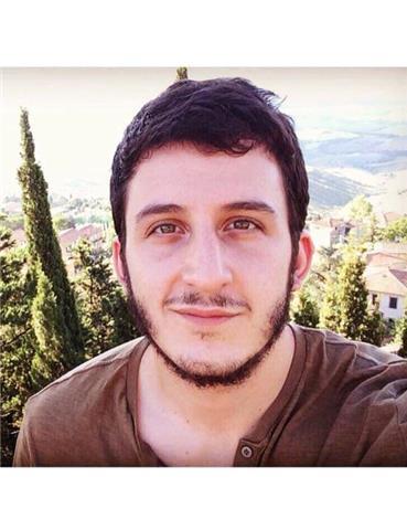 Personal trainer Fipe, laureato in Scienze motorie, offre lezioni di allenamento online e programmi di allenamento specifici per ogni tipo di esigenza e grado di preparazione fisica