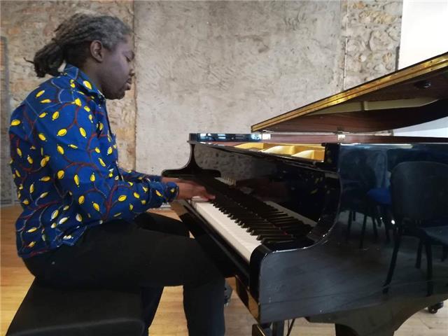 Professeur de piano moderne et jazz