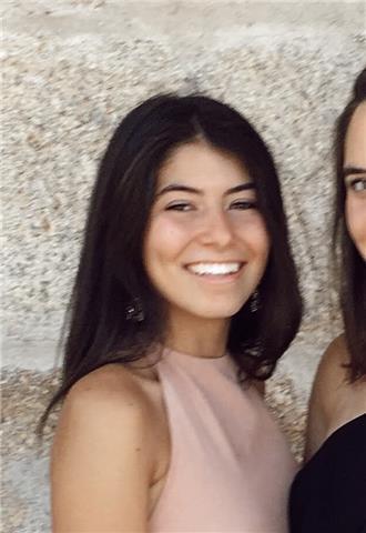 Estudiante de farmacia, con bachillerato de ciencias de la salud