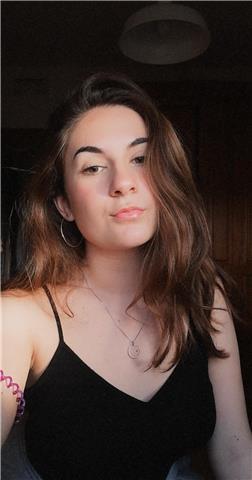 Profesora de inglés básico o medio para niños pequeños