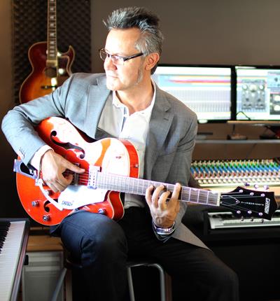 Doy clases de guitarra eléctrica y acústica