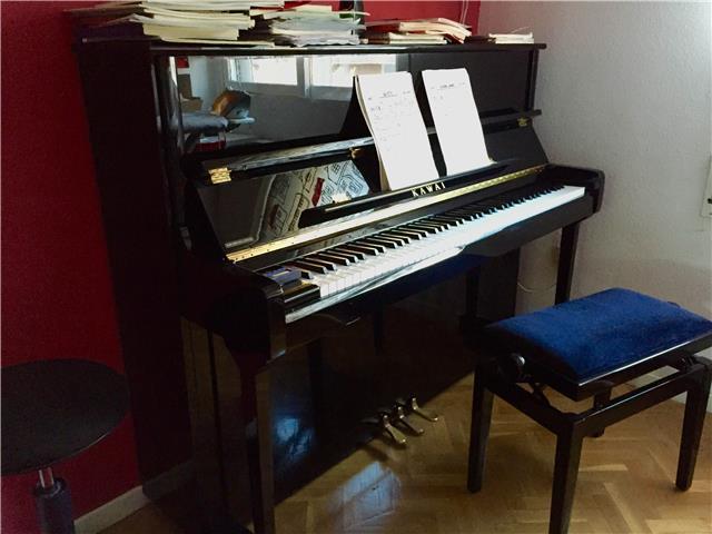 Profesora de piano a domicilio. Niños y adultos