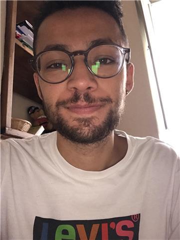 Studente laureando in Intercultura e lingua italiana,mette a disposizione la conoscenza della lingua inglese,attuale livello B2 per ripetizioni
