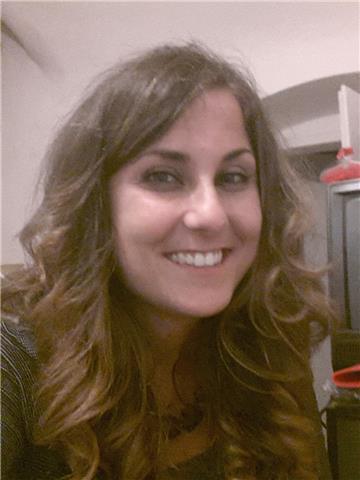 Profesora particular desde hace mucho años apasionada de culturas extranjeras imparto clases de francés