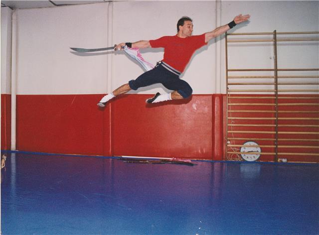 Clases de kun-fu ( wushu )