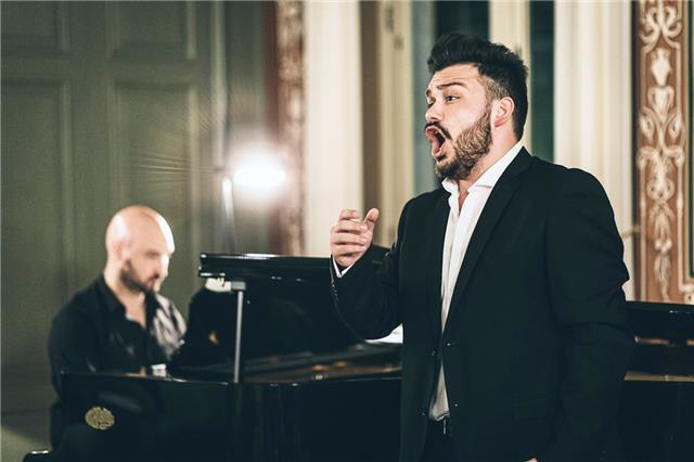 Artista del coro del atro alla scala