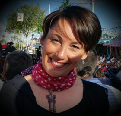 Docente di francese madrelingua imparte lezioni online. laureata in traduzione e interpretazione con abilitazione all'insegnamento. lezioni private bambini e adulti. preparazione ai certificati ufficiali delf/dalf. traduzioni e conversazione