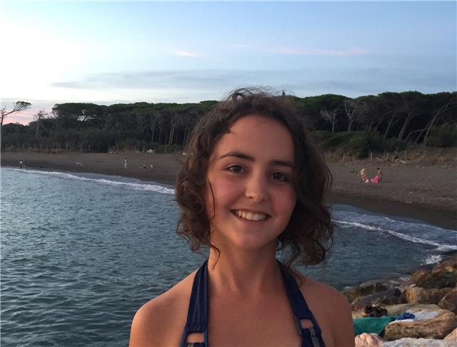 Diplomata con 100 L al Liceo Classico offre ripetizioni