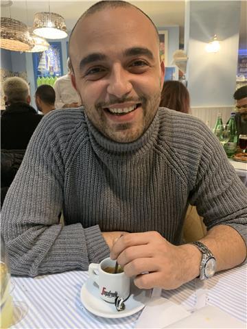 Insegnante madrelingua francese per aiutarti a migliorare i tuoi voti o per passare i tuoi esami