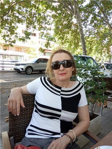 Monitora de pilates con años de experiencia se ofrece para dar clase online o presencial en zona de (asturias-galicia)