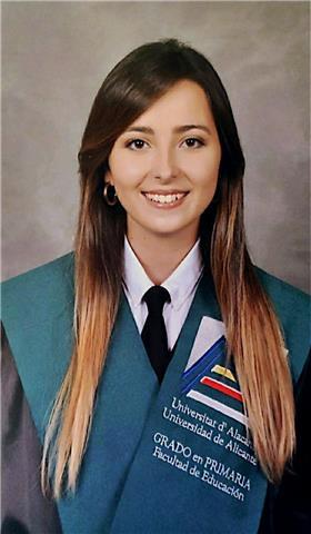 Licenciada en magisterio de primaria. ofrezco ayuda con todo tipo de materias