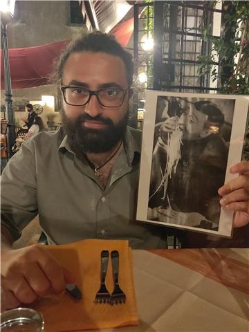 Imparo insegnando. 
Laureato in economia, Viterbo.
Ti aspetto