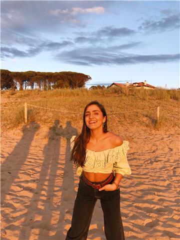 Estudiante de ingeniería industrial que busca dar clases de matemáticas a niños de eso y bachillerato