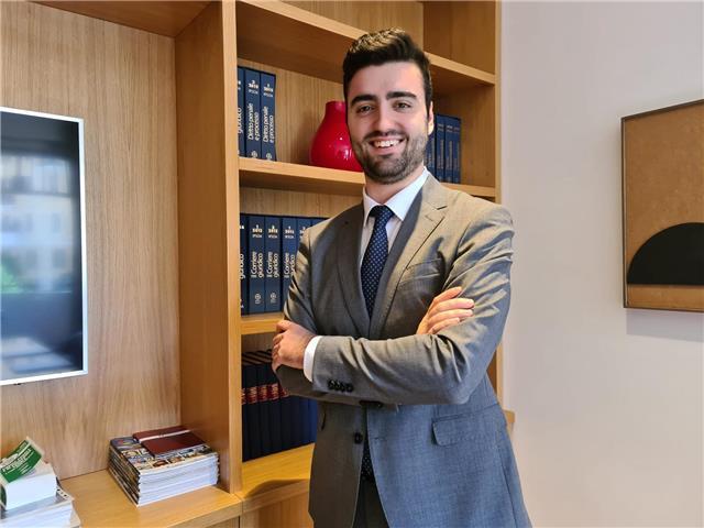 Ripetizioni di diritto online! Laureato in giurisprudenza con 110con lode impartisce lezioni