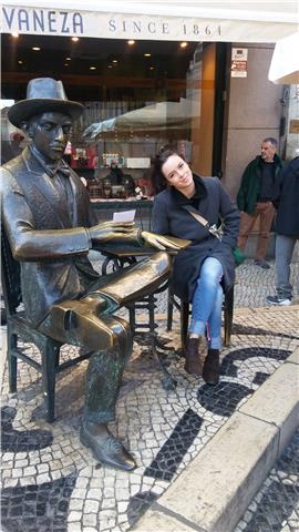 Insegnante di lettere offre lezioni private in italiano, storia, latino (biennio)