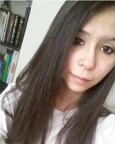 Studentessa del liceo classico offee ripetizioni di latino e greco e italiano per studenti della scuola superiore e a chiunque ne avesse bisogno