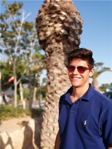 Profesor de matemáticas para dar clases a alumnos de primaria/secundaria