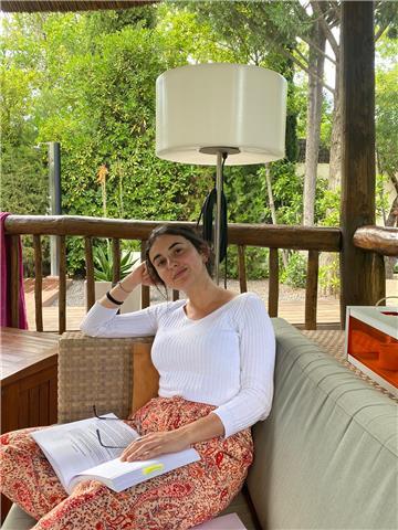 Profesora desde hace más de 5 años, impartiendo clases pparticulares a escolares y personas cursando bachillerato