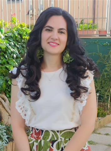 Neolaureata in economia e commercio disponibile a dare lezioni di matematica a bambini e ragazzi a cesena e dintorni