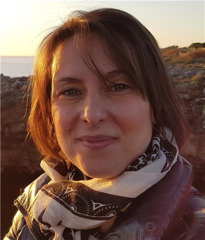 Insegnante inglese con pluriennale esperienza come tutor linguistica offre ripetizioni per scuole medie e superiori per grammatica, conversazione e letteratura