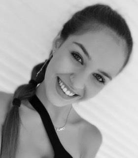 Me llamo carla, tengo 18 años, soy una persona responsable, agradable y educada. prefiero dar clases a niños con menor edad a 12 años pero no me cierro a otras posibilidades