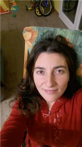 laureata in lingue impartisce lezioni di inglese francese e tedesco online e al mio domicilio