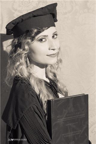 Laurea magistrale in giurisprudenza, praticante abilitata al monocratico , impartisco lezioni di diritto