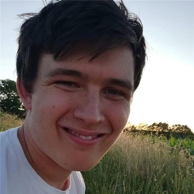 Etudiant en sciences économiques donne cours de math et eco