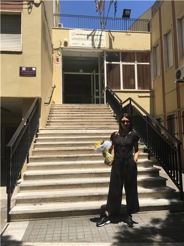 Studentessa universitaria, diploma classico