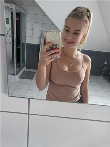 I've been teaching English for 2 years, both online and presencial. I've been working with kids since age of 2 up to age 14. I've practiced my launguage skills working and living in the USA. I've done C1 English course in Boston