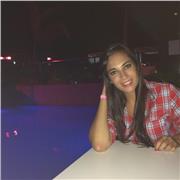 Educadora imparte clases de apoyo