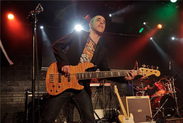 Clases particulares de bajo (bajista de maldita nerea)