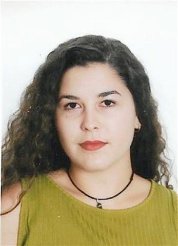 Estudiante universitaria con titulación First que ofrece clases de inglés a alumnos de secundaria y bachillerato