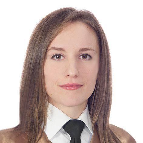 Ingeniera de minas da clases de ciencias en general (matemáticas, física, química,...)