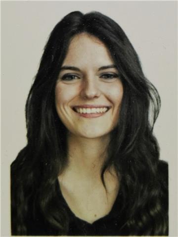 Doy clases de francés. tengo el dalf c1, cursé bachibac (bachillerato francés - español) y he vivido 6 meses en parís. tengo experiencia dando clases de nivel a1 hasta b2