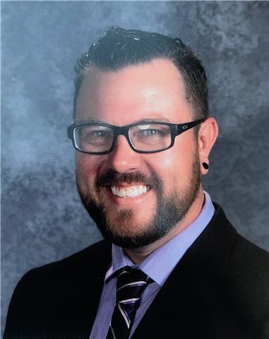 Doy clases de kinder y primer grado en escuela primaria en ventura, ca