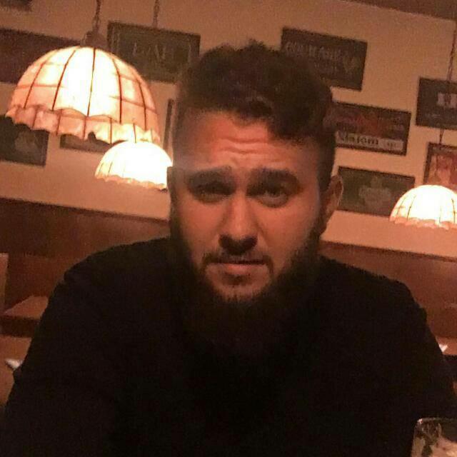 Laureato in ingegneria meccanica, offro lezioni di fisica