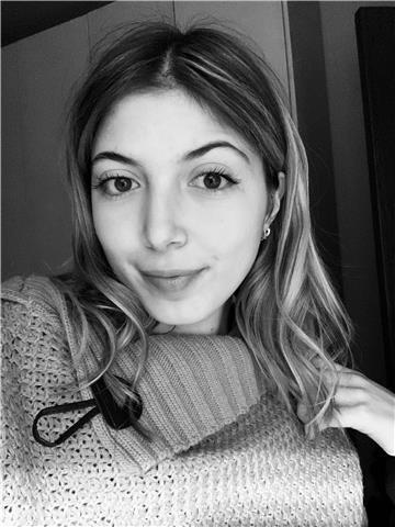 Studentessa di Giurisprudenza offre lezioni a ragazzi di elementari e medie