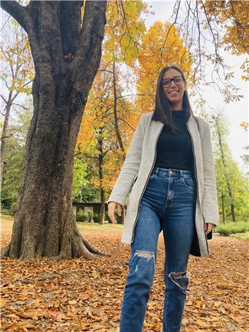 Laureata in lingue e letterature straniere offre ripetizioni private di inglese e spagnolo