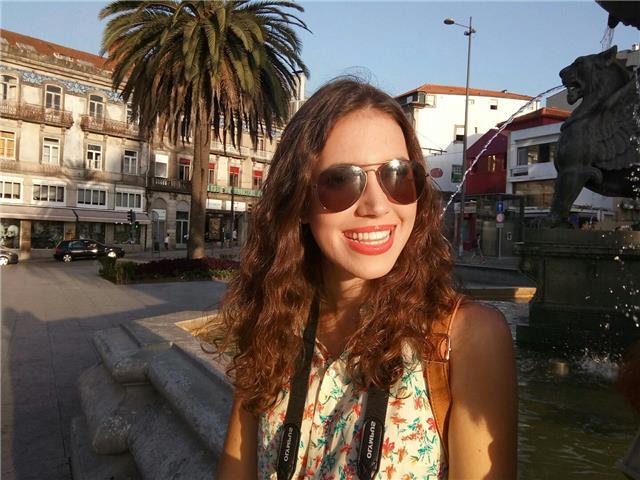 Profesora de Educación Primaria con mención en música e inglés, y titulación de la Escuela Oficial de Idiomas da clases particulares
