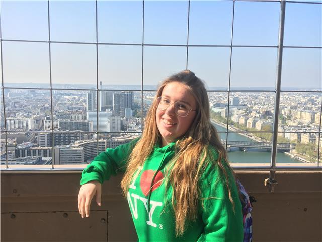 Profesora de repaso para estudiantes de eso y bachillerato y de idiomas para todas las edades