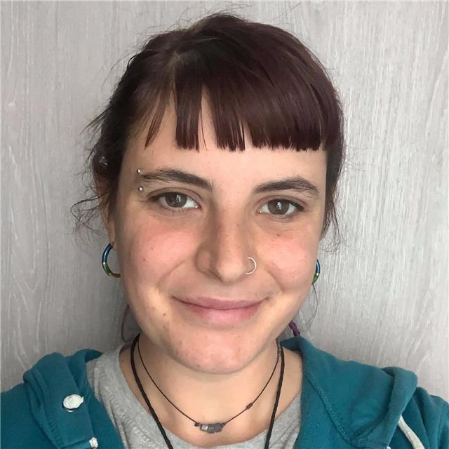 Insegnate di inglese per bambini frequentanti la prima infanzia e le elementari