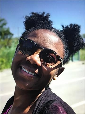 Madrelingua francese offre lezioni private. essendo bilingue ho la padronanza di entrambe le lingue : francese ed inglese