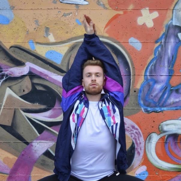 Insegnante di danze accademiche diploma di passo d’addio in danza classica e diploma maestro di ballo ii livello danze accademiche midas (ente riconosciuto dal coni)