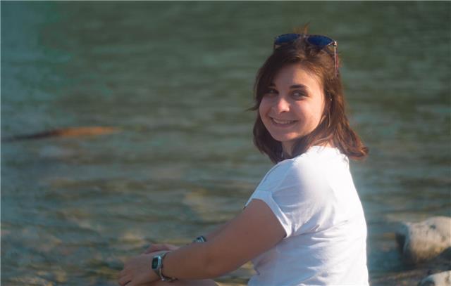 Studentessa di lingue offre lezioni di lingua e letteratura spagnola