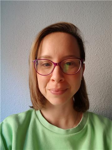 Hola soy macarena profesora de educación especial e infantil