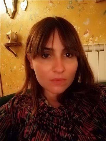 Ragazza laureata in Relazioni Internazionali ed impiegata export presso Spa, offre ripetizioni di inglese e di letteratura inglese. Zona di riferimento: Provincia di Perugia