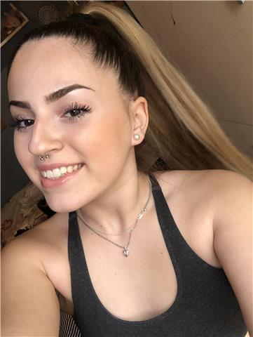 Doy clases de castellano o tal vez otras asignaturas para edad de primaria . económicas preguntar y consultar